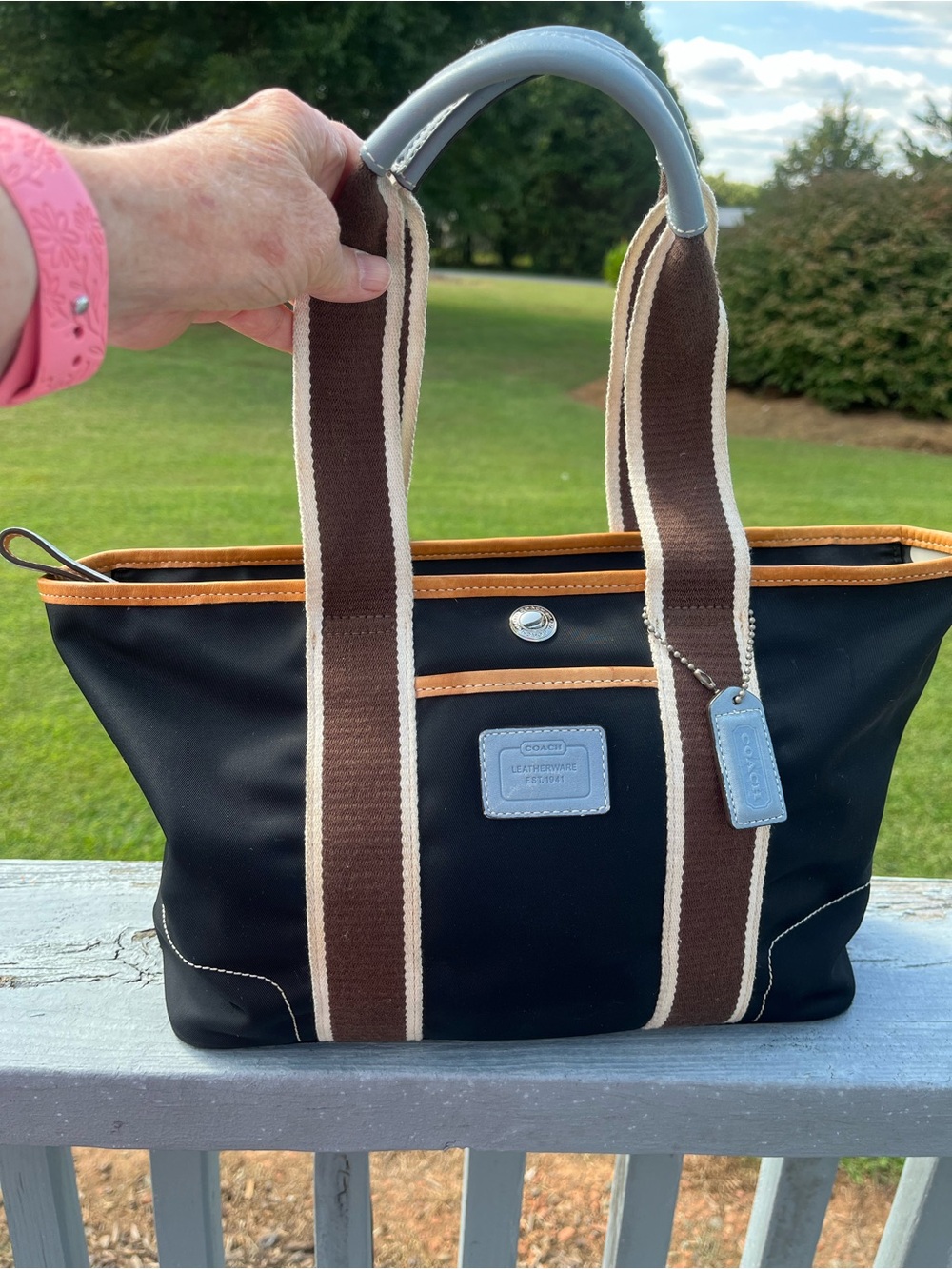 Coach Hamptons Vintage Nylon tote w/ matching wallet. 2003 - Picture 2 of 10